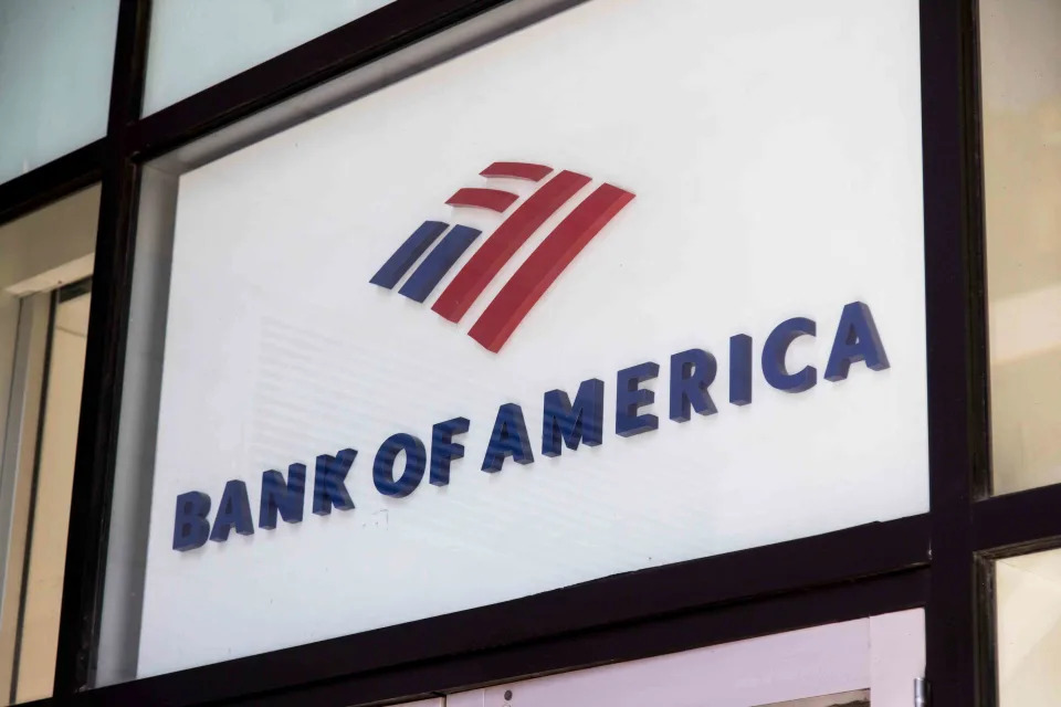 Top Stock Movers Now: Bank of America, Netflix, Albertsons, and More