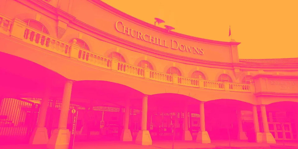 3 Reasons to Sell CHDN and 1 Stock to Buy Instead