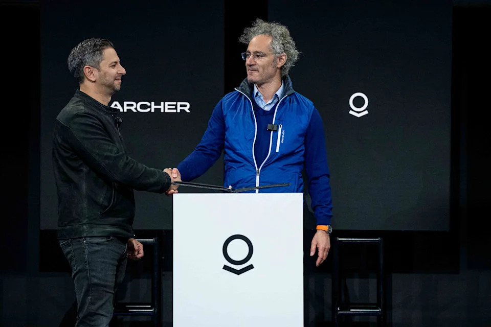 Palantir Leads AI Stock Rebound From Tariff Rout