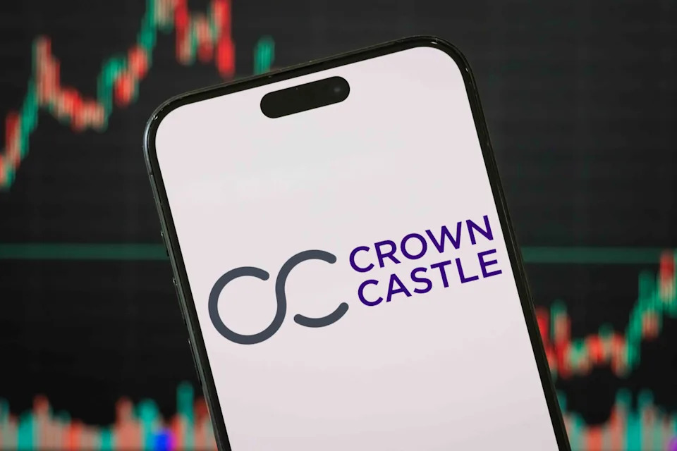 Crown Castle Stock Drops on CEO Termination After Under 1 Year at Helm