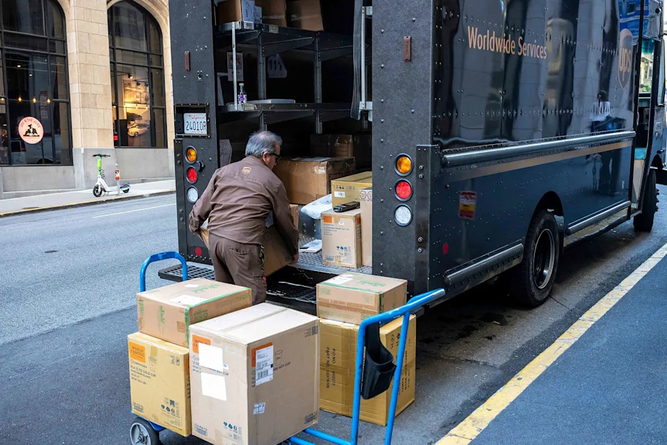 UPS Stock Closes at Lowest Level in Nearly 5 Years