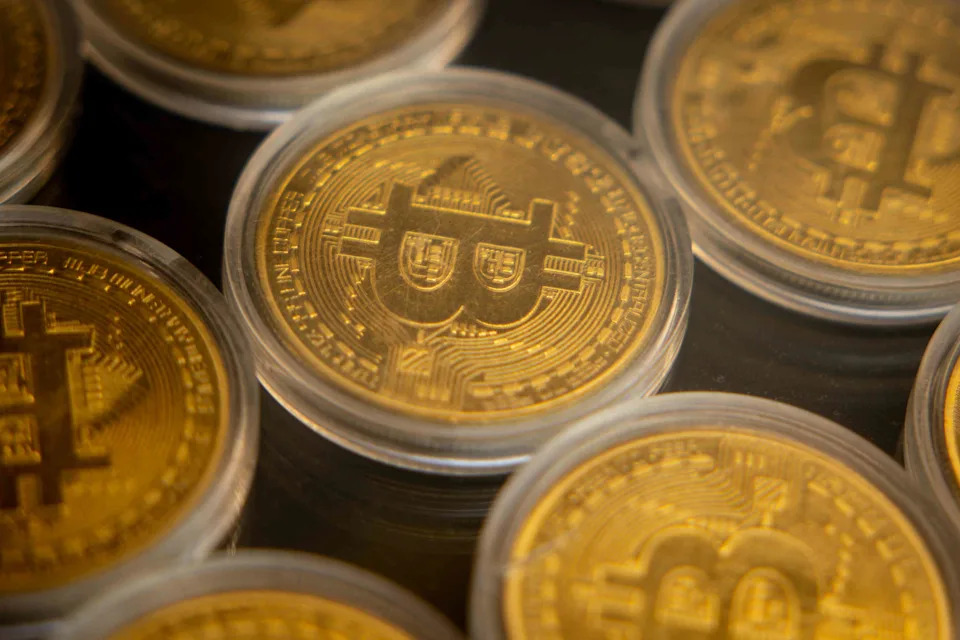 Bitcoin Slides After Trump Tariff News; Crypto Stocks Retreat