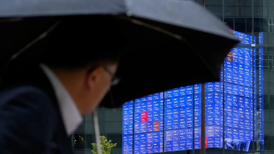 Trump’s hefty tariffs send stock markets falling