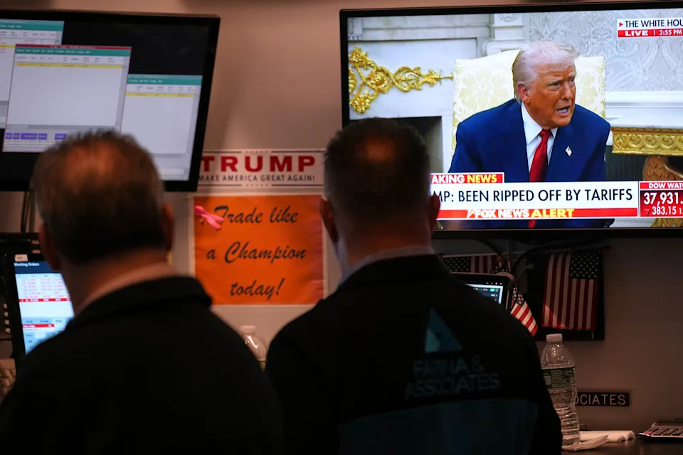 Trump's China tariffs send stocks tumbling as 'FOMO' rally fades, S&P 500 closes at lowest level in a year