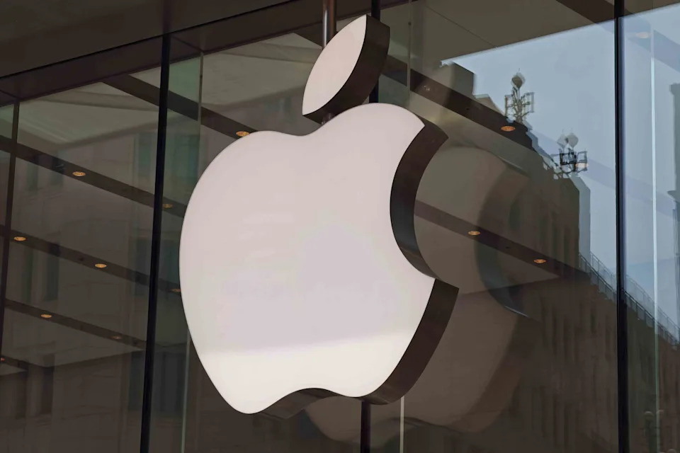 Apple, Dell, and Other Tech Stocks Surge on Tariff Exemptions