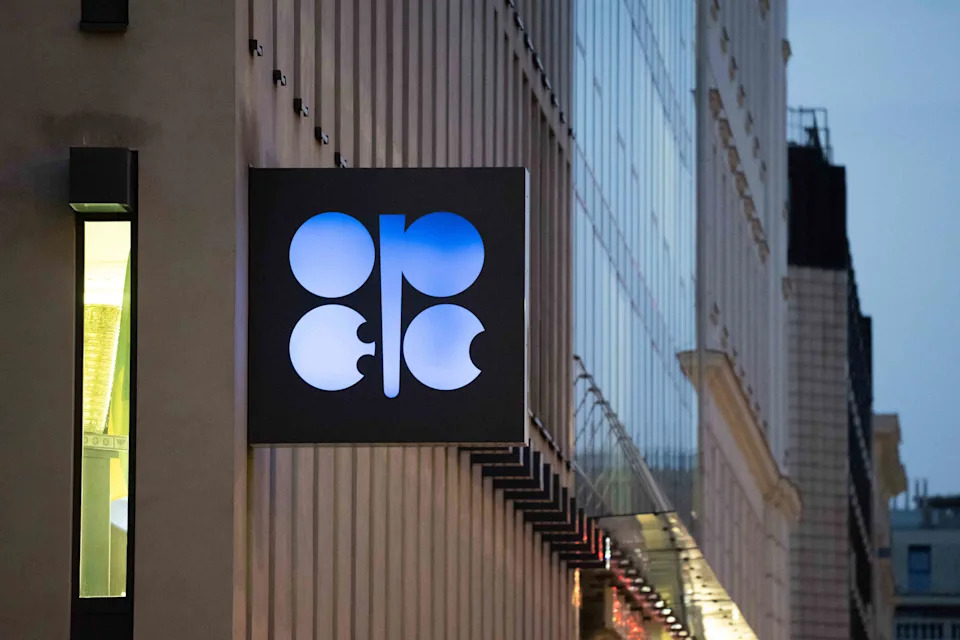 OPEC Cuts Oil-Demand Outlook Due to US Tariffs Impact