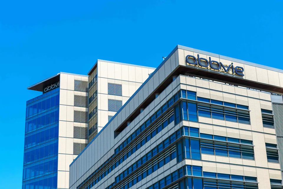 S&P 500 Gains and Losses Today: AbbVie Stock Advances After Beat-and-Raise Earnings Report