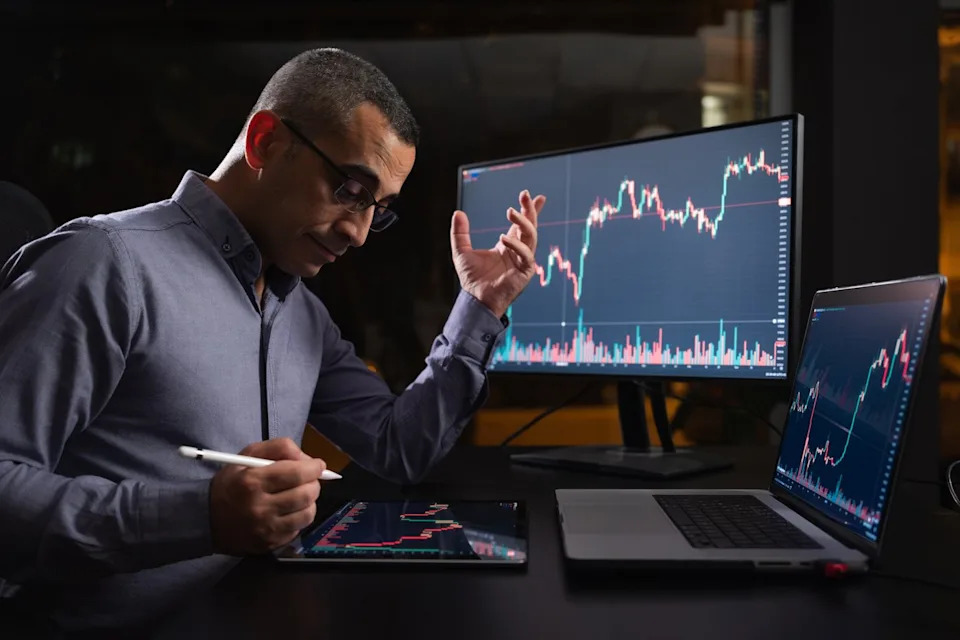 The Nasdaq Bounces Back: 2 Artificial Intelligence (AI) Stocks to Buy Before They Soar