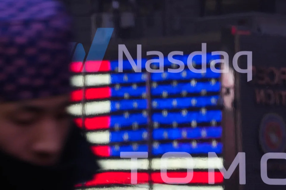 US stocks open down after Trump raises tariff concerns again
